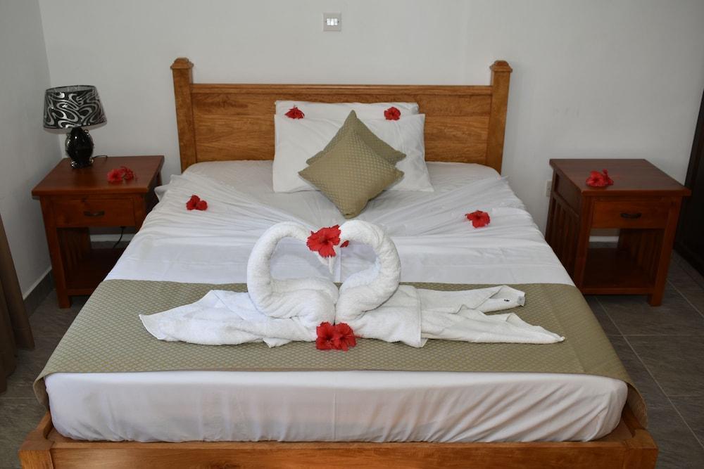 Zeph Self Catering Leilighet Baie Lazare  Eksteriør bilde