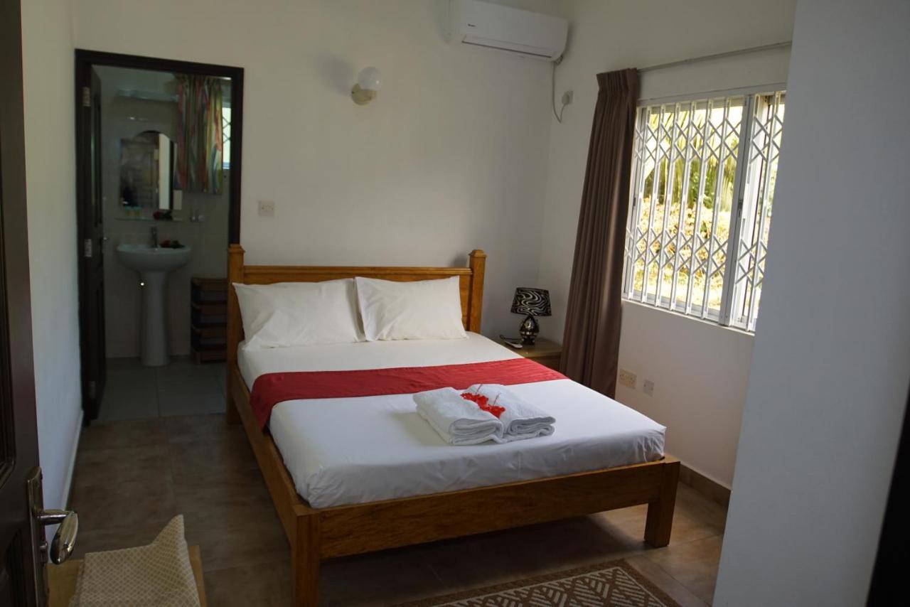 Zeph Self Catering Leilighet Baie Lazare  Eksteriør bilde