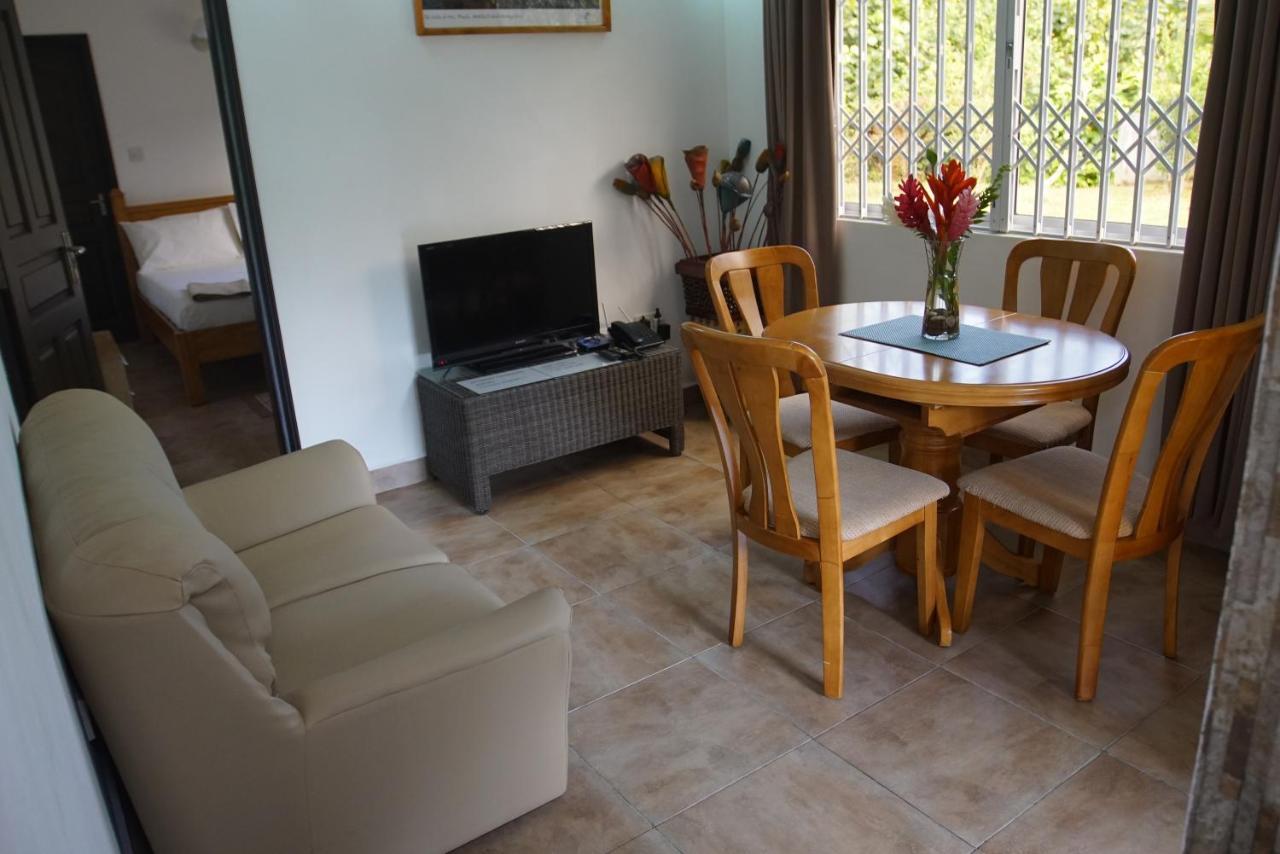 Zeph Self Catering Leilighet Baie Lazare  Eksteriør bilde