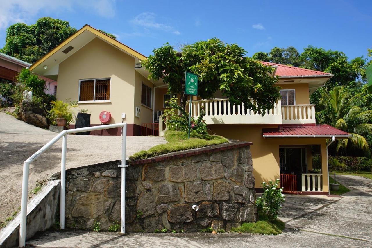 Zeph Self Catering Leilighet Baie Lazare  Eksteriør bilde