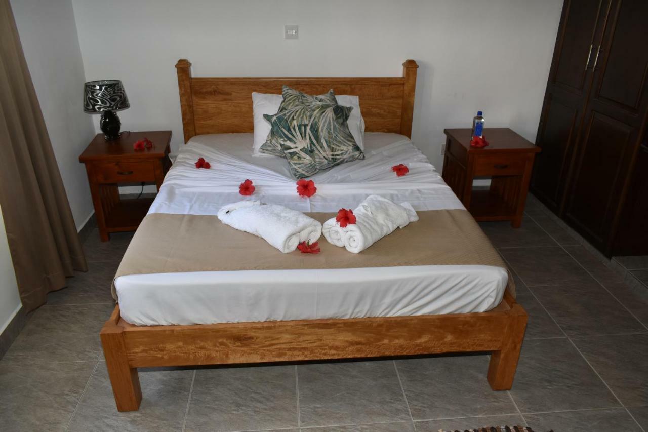 Zeph Self Catering Leilighet Baie Lazare  Eksteriør bilde